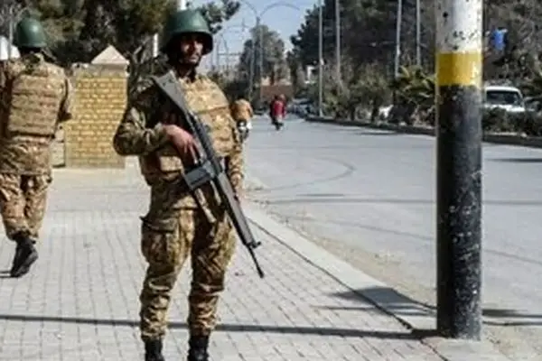 حمله مسلحانه به یک پایگاه نیروی دریایی پاکستان؛ 6 نفر کشته شدند