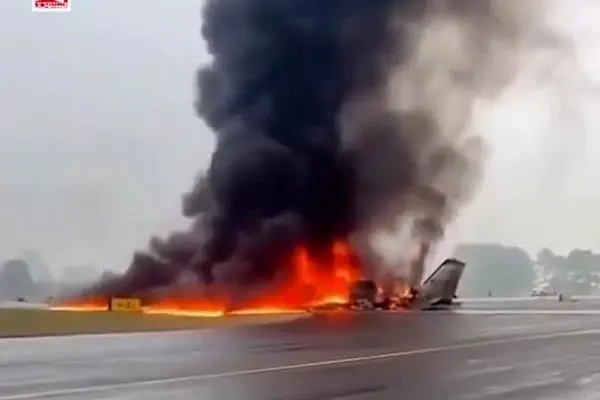 ببینید| سقوط یک هواپیما در شهر استاتیس ویل در ایالت کارولینای شمالی آمریکا