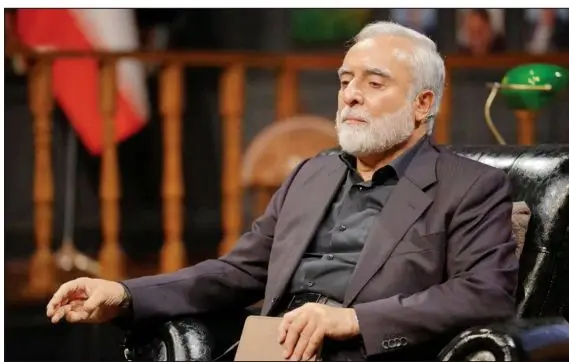 «اعتماد» گزارش داد: مورد عجیب خانواده رجبی دوانی؛ شخصی که در صداوسیما روحانی را «اشعث بن قیس» و ظریف را «ابوموسی اشعری» خواند!