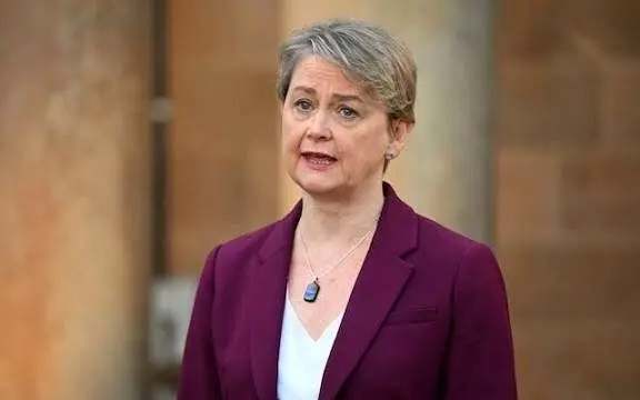 وزیر خارجه انگلیس: حمایت از جنگ علیه ایران در راستای منافع انگلیس نیست