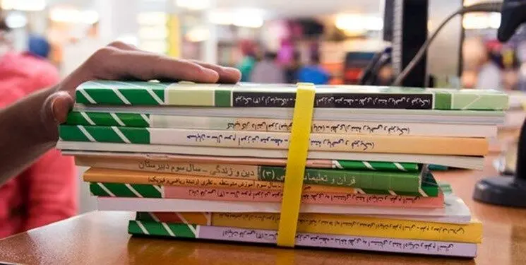 یک پژوهشگر تاریخ: کتاب‌های درسی ایرانی نیستند!