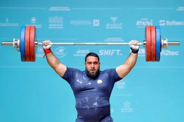 وزنه‌بردار فوق سنگین ایران به دو مدال برنز رسید