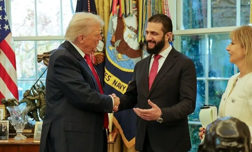 حضور احمد الشرع در کاخ سفید با پادرمیانی عربستان صورت گرفت؛ پیوستن دمشق به توافق ابراهیم تا حد زیادی وابسته به توافق احتمالی اسرائیل و سوریه درباره آینده بلندی‌های جولان و میانجی‌گری واشنگتن است