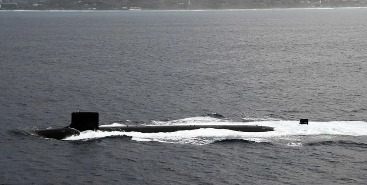 نیروی دریایی ارتش مچ پیشرفته‌ترین زیردریایی آمریکا را در خلیج فارس گرفت + ویدئو