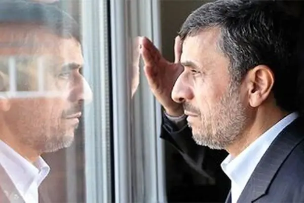 روزنامه مهرداد بذرپاش «احمدی‌نژاد» را ردصلاحیت کرد +عکس