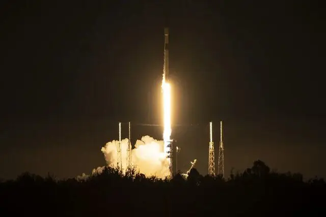 پرتاب،استارلينك،فرود،موشك،اينترنت،زمين،فالكون،ايكس