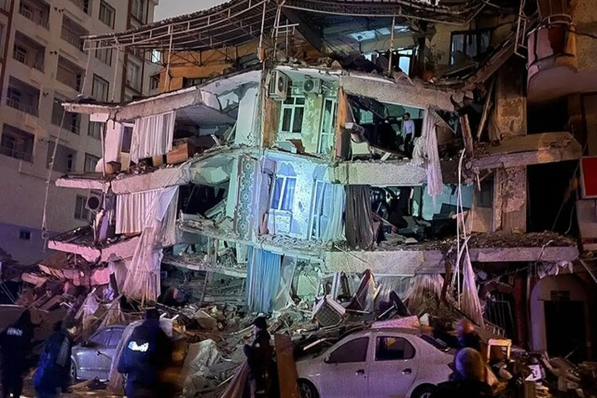 ببینید| صحنه‌ای هولناک از زلزله ترکیه که جهان را تکان داد