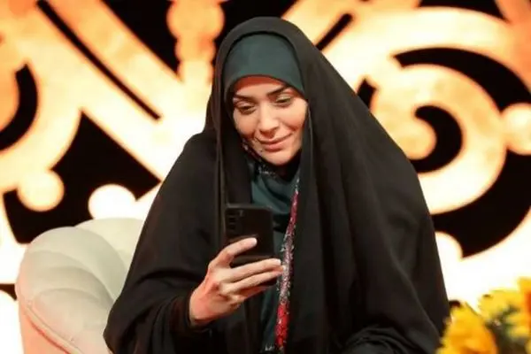 الهام چرخنده سکوتش را شکست؛ دیشب مرا به جرم عاشقی با چوب زدند!