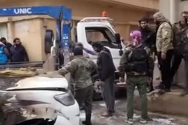 ببینید| تصویری از انفجار خودروی بمب گذاری شده در بوکمال سوریه 