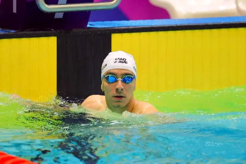 كيلوگرم،وزنه،مدال،ركورد،ثبت،موفق،شنا،برنز،فينال،صعود،ماده،محمد