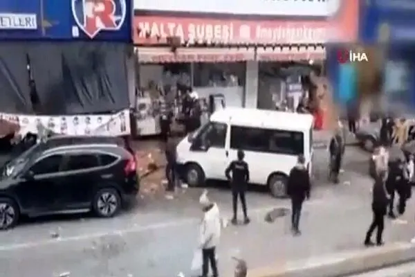 انفجار در یک مرکز تجاری در استانبول