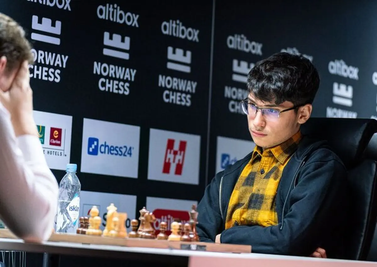 پیروزی نابغه شطرنج ایران برابر مرد شماره یک جهان