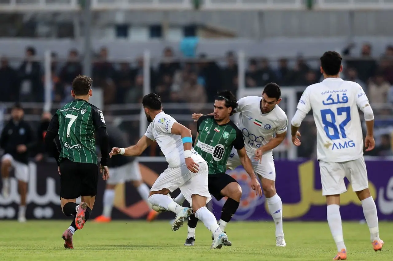 خيبر،استقلال،مسابقه،گزارشگر،صحنه،تيم،پنالتي،مردود،شكلي،داور، ...