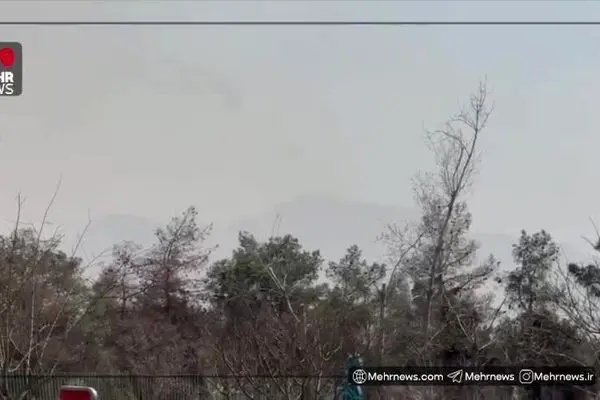 ببینید| حمله دقایقی قبل به مناطق مسکونی مجاور بیمارستان بعثت