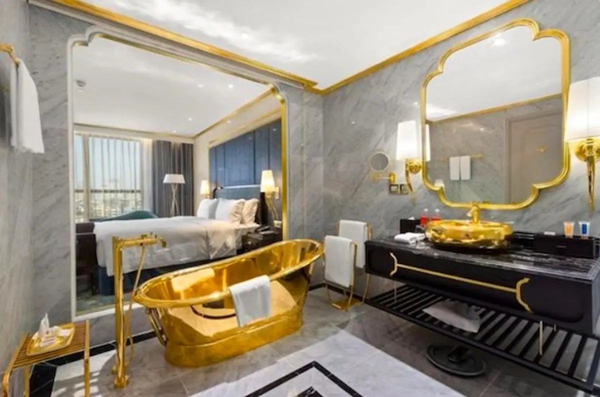 یک هتل با اثاثیه‌ای از طلای خالص در ویتنام رونمایی شد