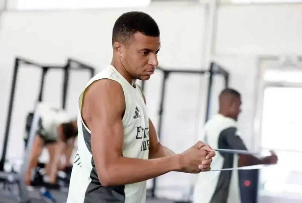 امباپه: حماقت کردم، دیگر تکرار نمی‌شود