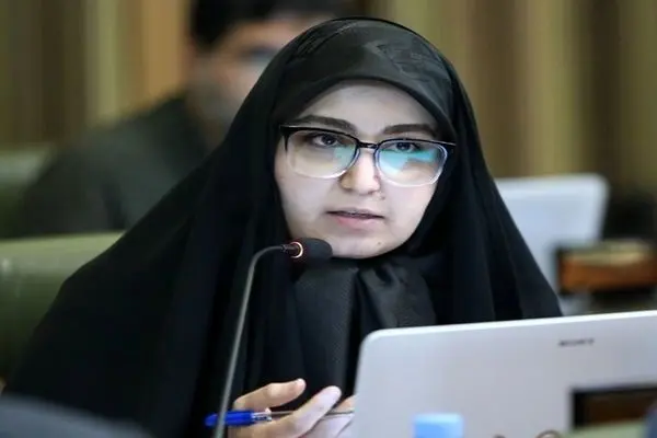 نرجس سلیمانی خطاب به زاکانی: اگر شورا را پایبند به قانون نمی‌دانید، می‌توانید استعفا دهید؛ هیچ چیز بهتر از استعفای آسان شما، عیار قانون‌مداری‌تان را نشان نمی‌دهد