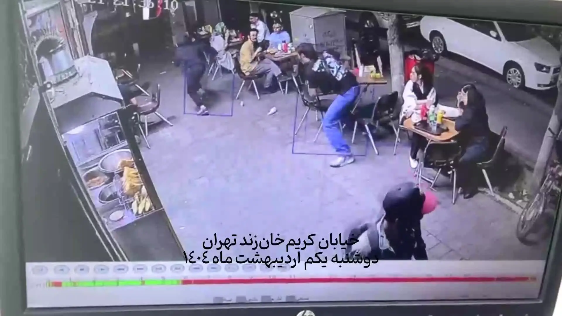 ببینید | افزایش سرقت‌های خیابانی؛ دوربین‌ها موبایل‌قاپ کریم‌خان را شکار کردند