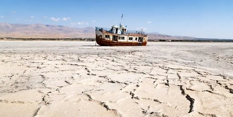درياچه،اروميه،آب،كاهش،خشك،حجم،عنوان،زارع،گذرگاه،زيستي،شكست،س ...