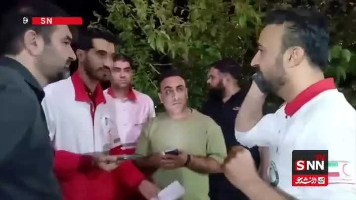 ببینید|  لحظه برقرارى ارتباط با حادثه دیدگان سقوط بالگرد هلال احمر در اشترانکوه لرستان/ یک نفر از حادثه دیدگان جان باخت