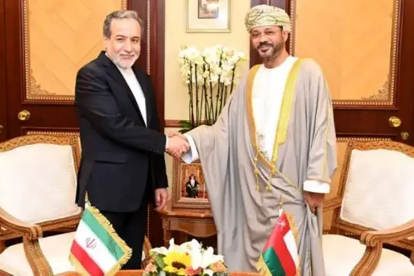 جزئیاتی از دیدار عراقچی با همتای عمانی خود در اجلاس «صلح و اعتماد»