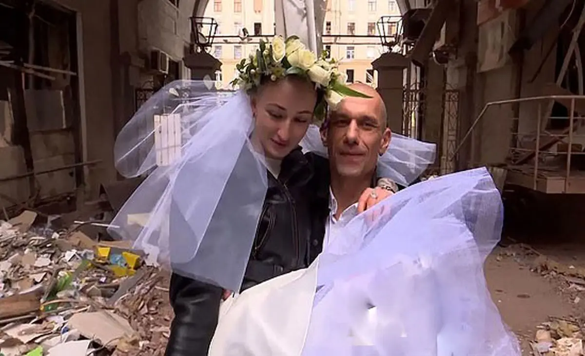 عاقبت کار خیر در اوکراین به ازدواج منجر شد