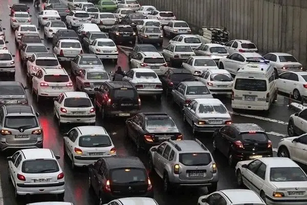 وضعیت تردد در معابر و بزرگراه‌های پایتخت امروز یکشنبه 9 آذر؛ ممنوعیت تردد پلاک‌های زوج