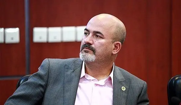 تا زمانی که مدیران به صادرات سیب و هندوانه افتخار می‌کنند دریاچه ارومیه احیا نخواهد شد