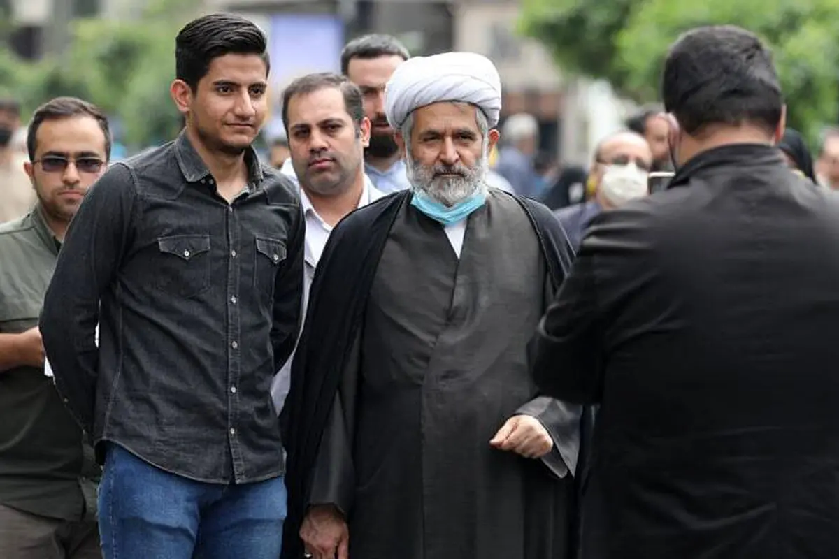 دفاع داماد روحانی از پدرزن: طائب معزول! منتظر محاکمه تو هستیم + عکس