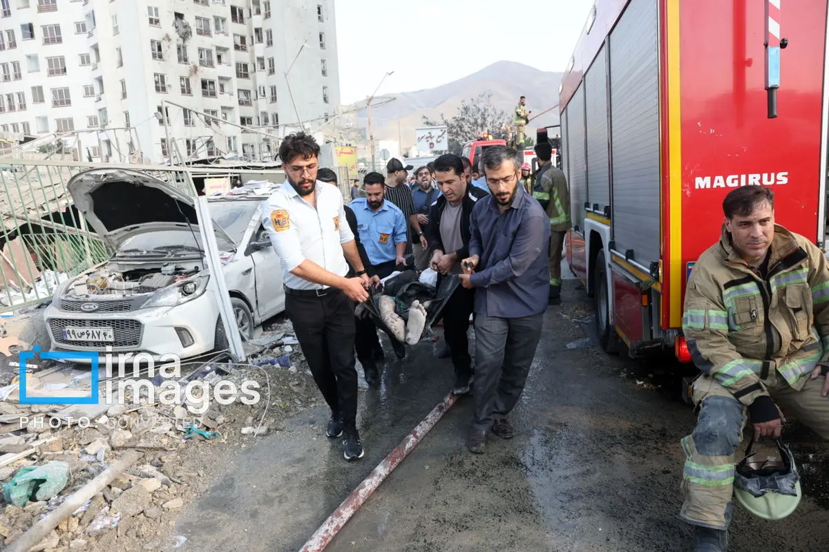 آماده‌باش کامل ستادهای بحران کشور؛ هشدار درباره تجمع در مناطق حادثه‌دیده