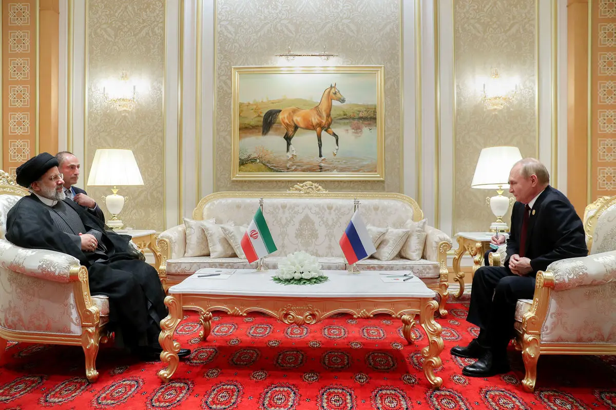 تبادلات مالی ایران و روسیه باید در چارچوبی مستقل از تبادلات مالی غربی گسترش یابد