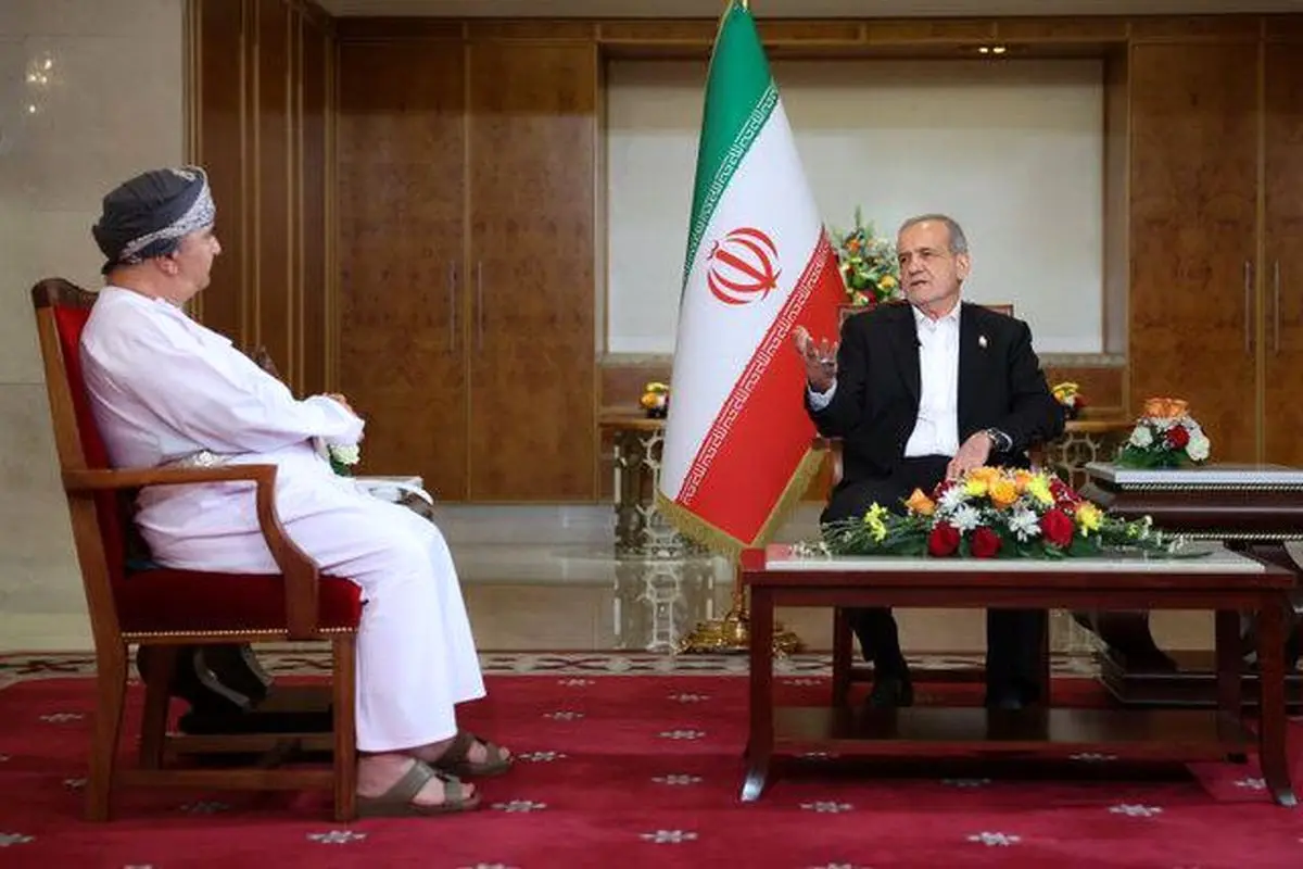 پزشکیان: نگاه مقام معظم رهبری بر این بوده که از طریق همکاری با عمان، می‌توان مسیر مذاکرات با آمریکا را به‌ صورت سالم‌تر، درست‌تر و آسان‌تر پیش برد