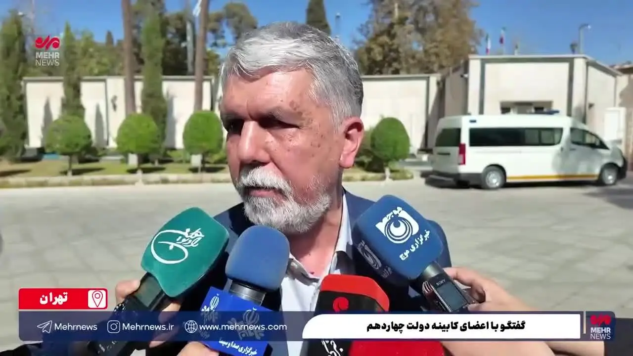 ببینید | واکنش وزیر ارشاد به ماجرای بازداشت پژمان جمشیدی