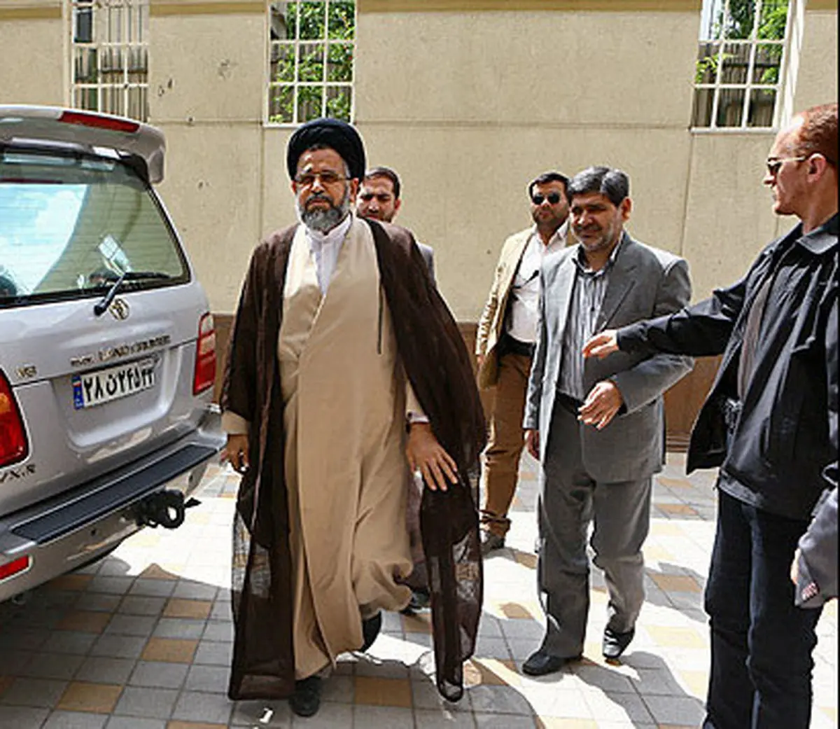 وزیر اطلاعات روحانی در مراسم تشییع یک سردار سپاه+تصویر