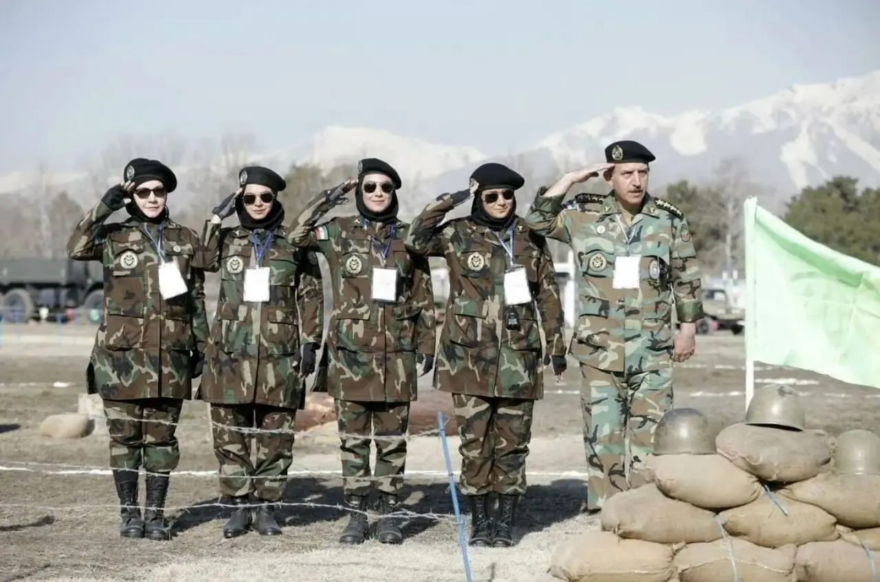 تصاویر دیده‌نشده از ‏گروه امداد زنان نیروی زمینی ارتش