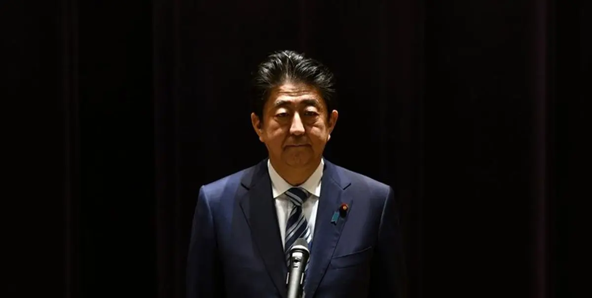 شینزو آبه نخست‌وزیر پیشین ژاپن جان باخت