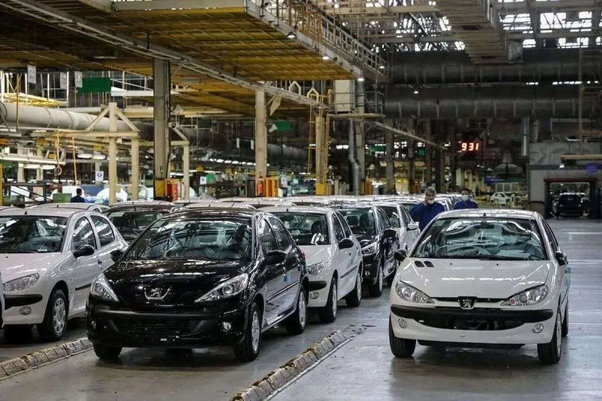 کیهان هم معترض شد؛ بازار خودرو کاملا رها شده است