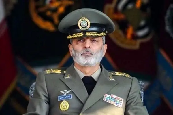 سرلشکر موسوی: در عین آمادگی، علاقه‌ای به شروع یک جنگ منطقه‌ای نداریم/ ایران عزیز ما برای بلعیده شدن گلوگیر است و هرگز بلعیده نخواهد شد