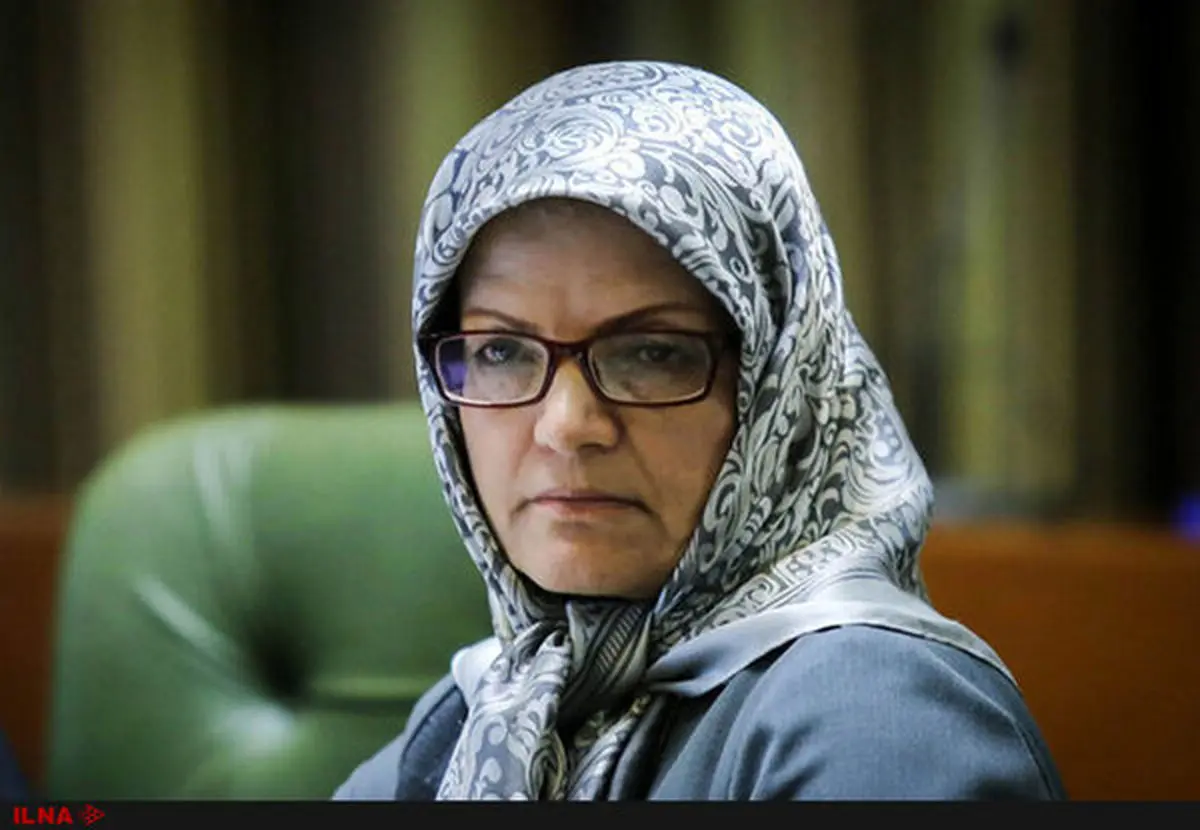 واکنش عجیب رئیس انجمن مامایی ایران به زایمان در خانه 