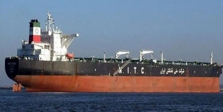 انتقال تانکر رفع توقیف شده حامل نفت ایران به بندر پیرئیس