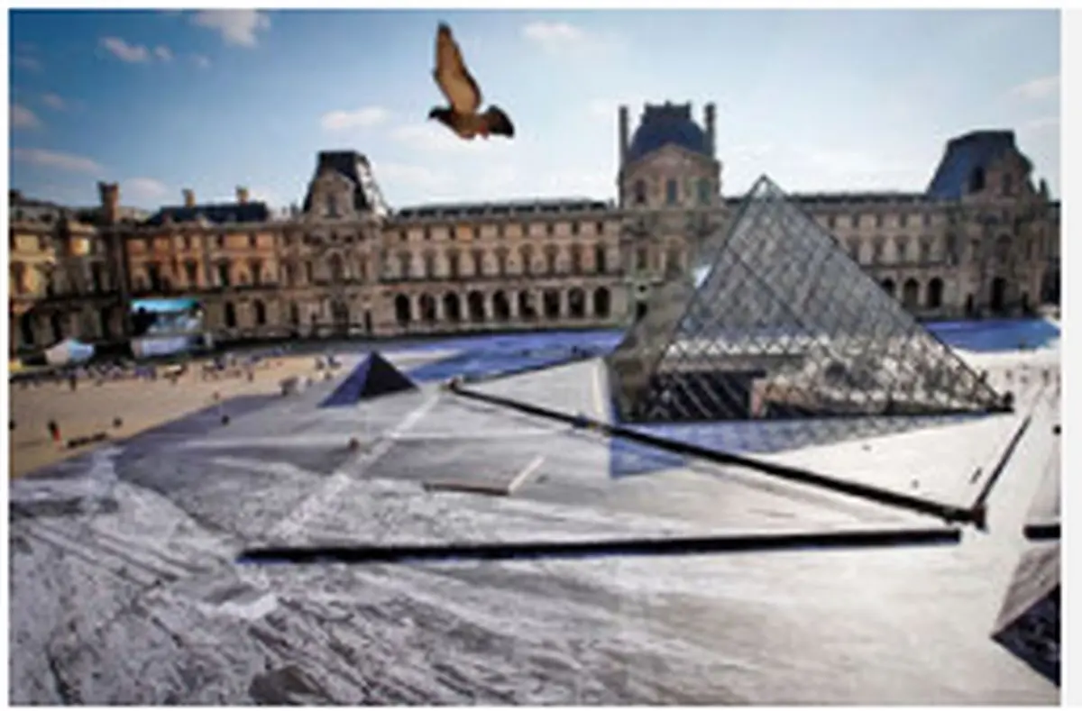 انتقال بخشی از جواهرات سلطنتی موزه لوور به بانک مرکزی فرانسه