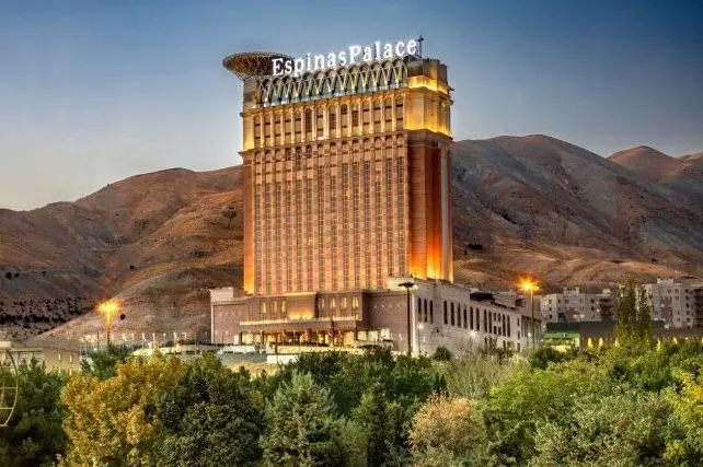 مستأجرین جدید هتل اسپیناس پالاس چه کسانی هستند؟