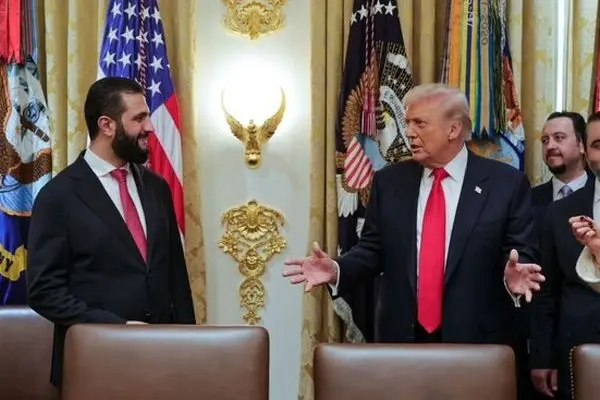 ترامپ:‌ جولانی را دوست دارم و با او کنار می‌آیم؛ سوریه از کشورهای مهم خاورمیانه است و در آینده این منطقه نقش مهمی ایفا خواهد کرد