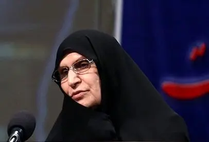 تصویری از حضور دختر امام خمینی(ره) در مراسم بزرگداشت شهدای خدمت + عکس