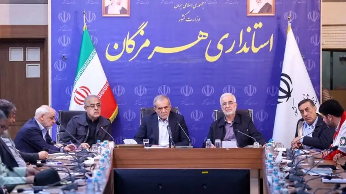 رئیسجمهور: استمرار وضعیت فعلی و نگهداری حجم بالای کانتینرها بدون ساماندهی در بنادر پذیرفتنی نیست