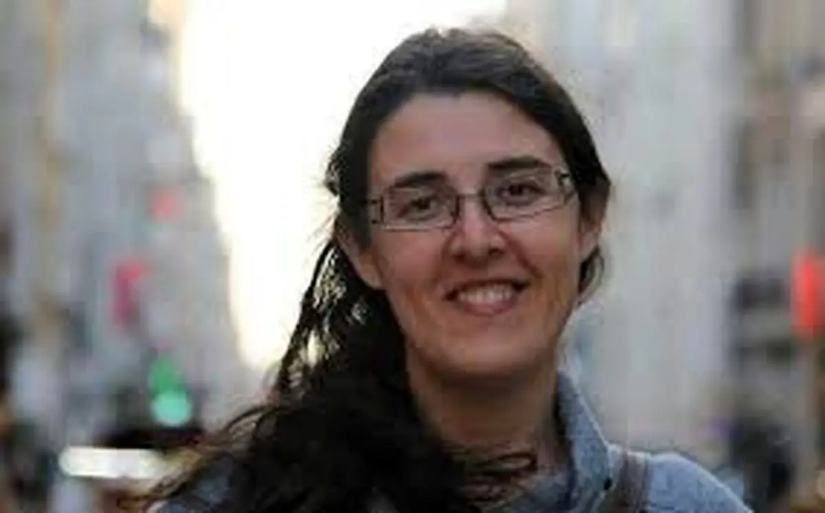 الیزابت تسورکوف کیست؟