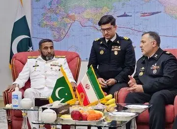 دیدار و رایزنی مهم مقامات بلندپایه نظامی ایران و پاکستان