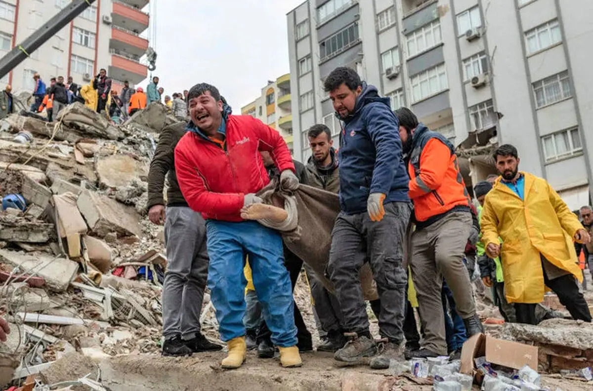 هتلی که سه لژیونر ایرانی در آن بودند ۱۲ متر زیر زمین فرو رفته است