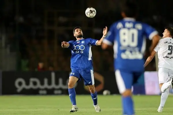 جلسه مدافع جنجالی استقلال با مدیرعامل برای تعیین وضعیت