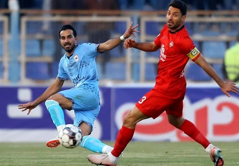 برد تراکتور مقابل چادرملو 